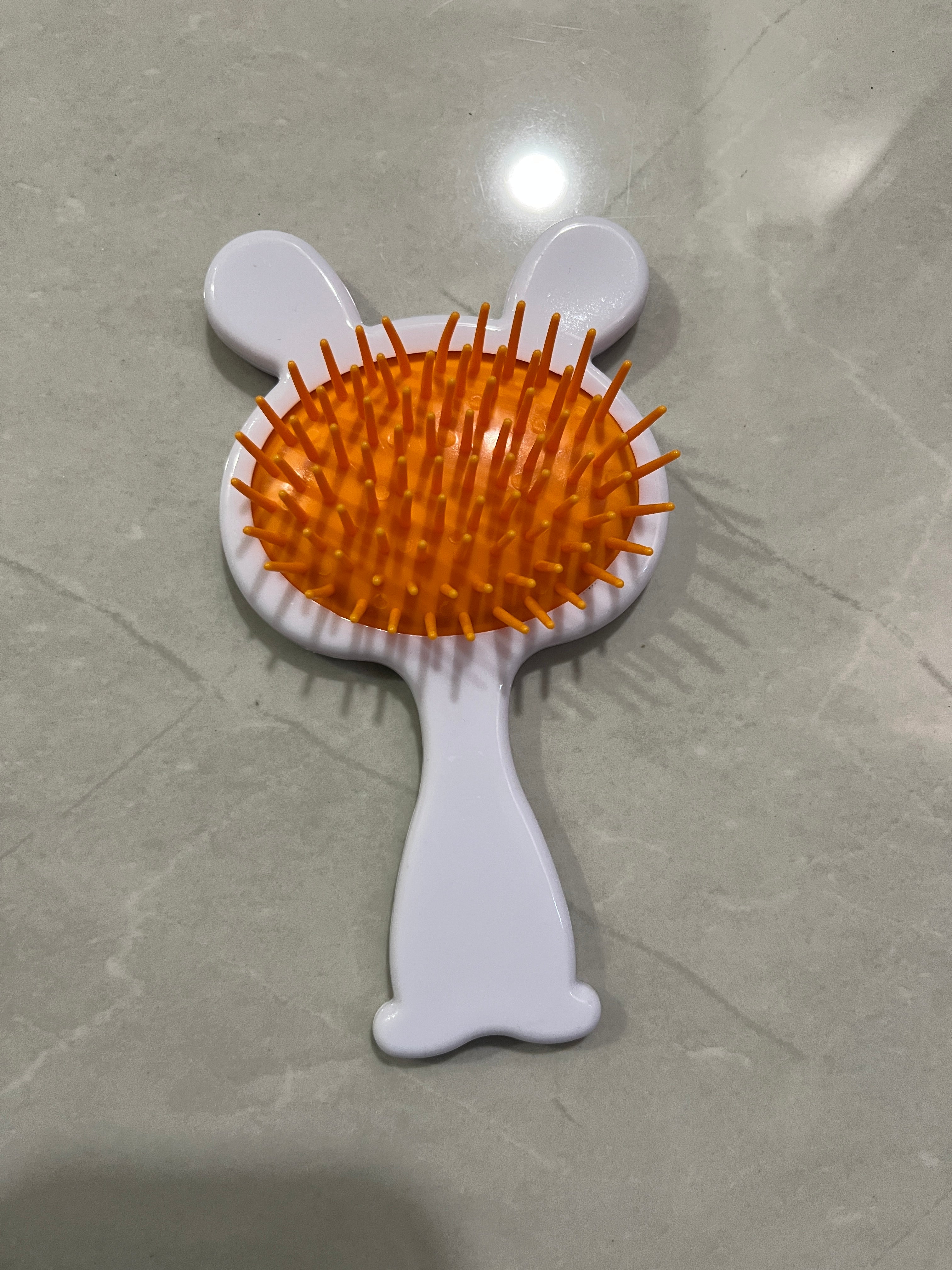 Hair brush