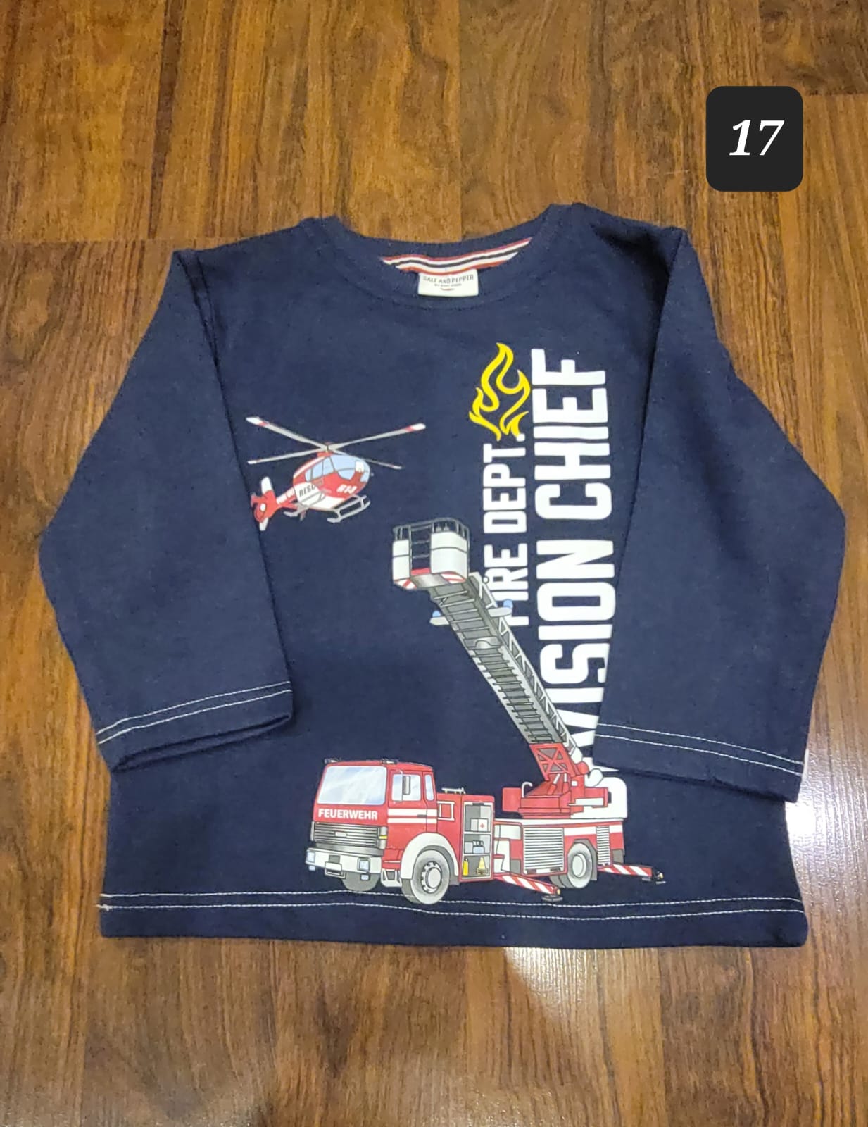 Sweatshirt